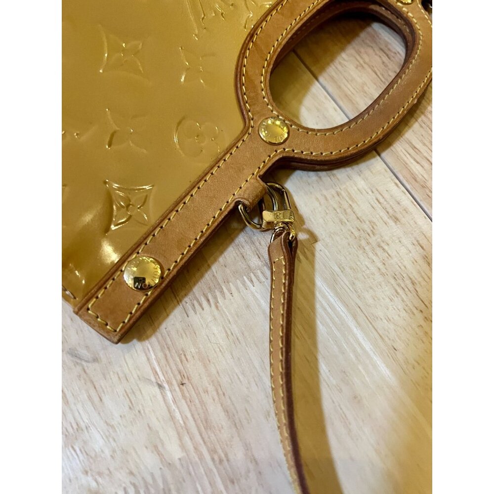 ๐ AUTHENTIC LOUIS VUITTON ROXBURY DRIVE YELLOW VERNIS HANDBAG - Picture 16 of 16